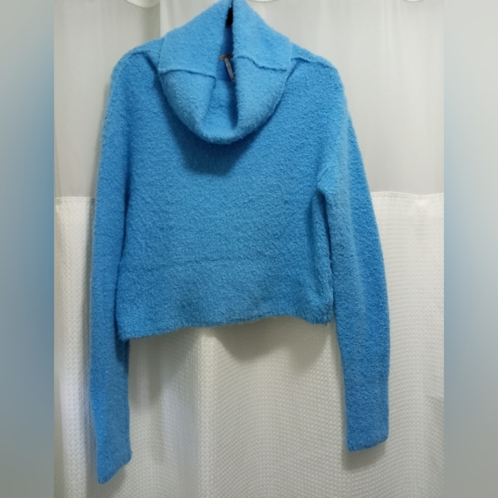 Free People Cowl Neck Sweater. Xs.